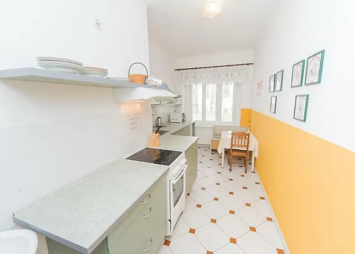 Penzion U Kostela 3*